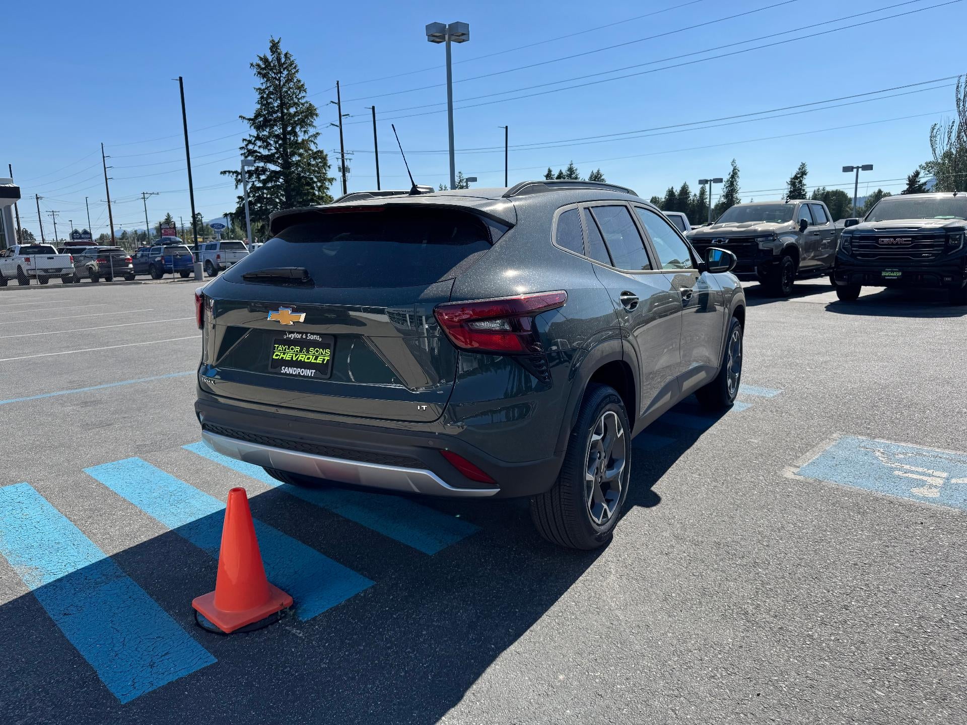 2025 Chevrolet Trax LT / ADAPTIVE CRUISE / HEATED SEATS / SAFETY PCKG / REMOTE START