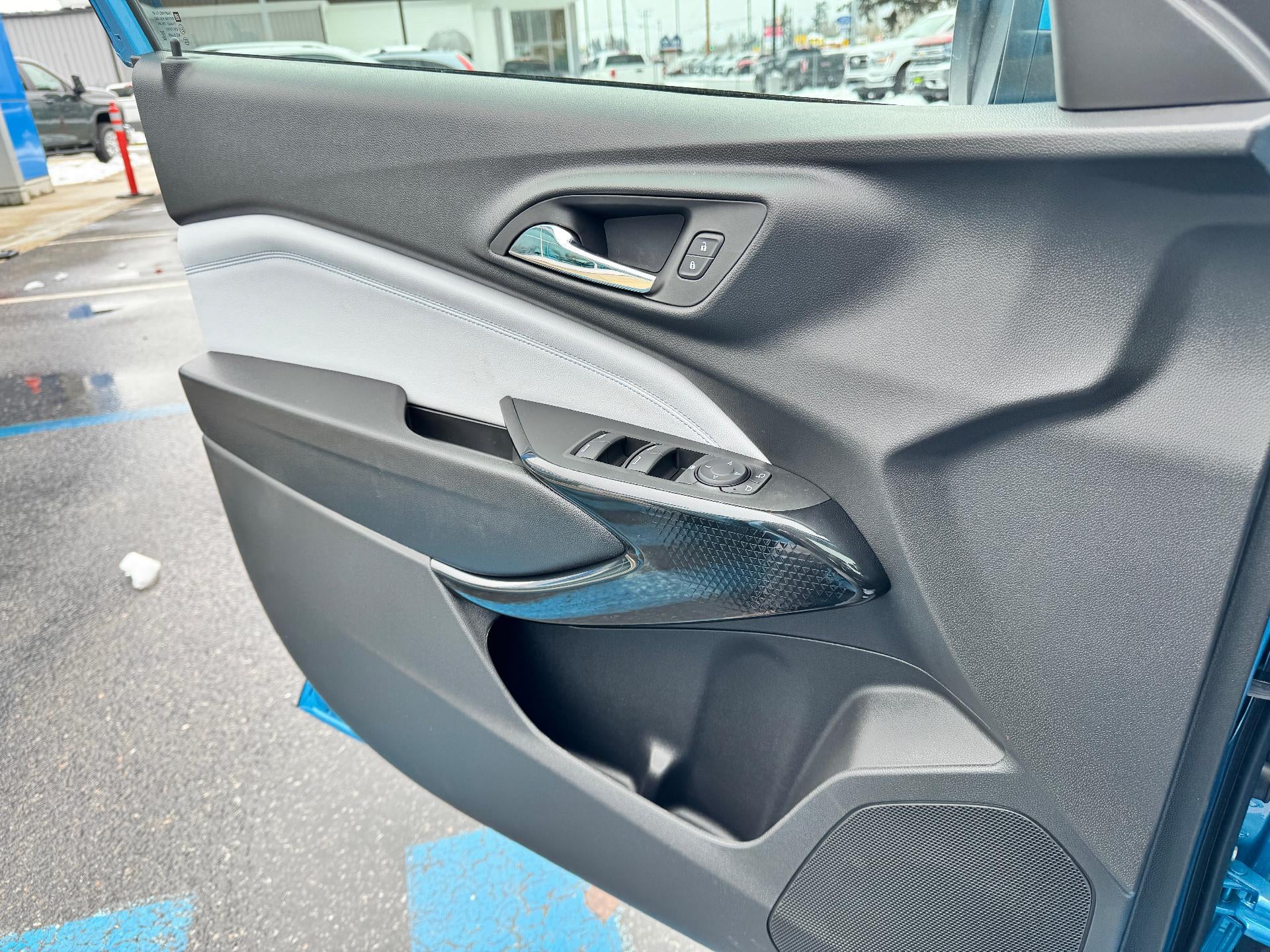 2026 Chevrolet Trax LT / ADAPTIVE CRUISE / HEATED SEATS / SAFETY PCKG / BLACKOUT PCKG