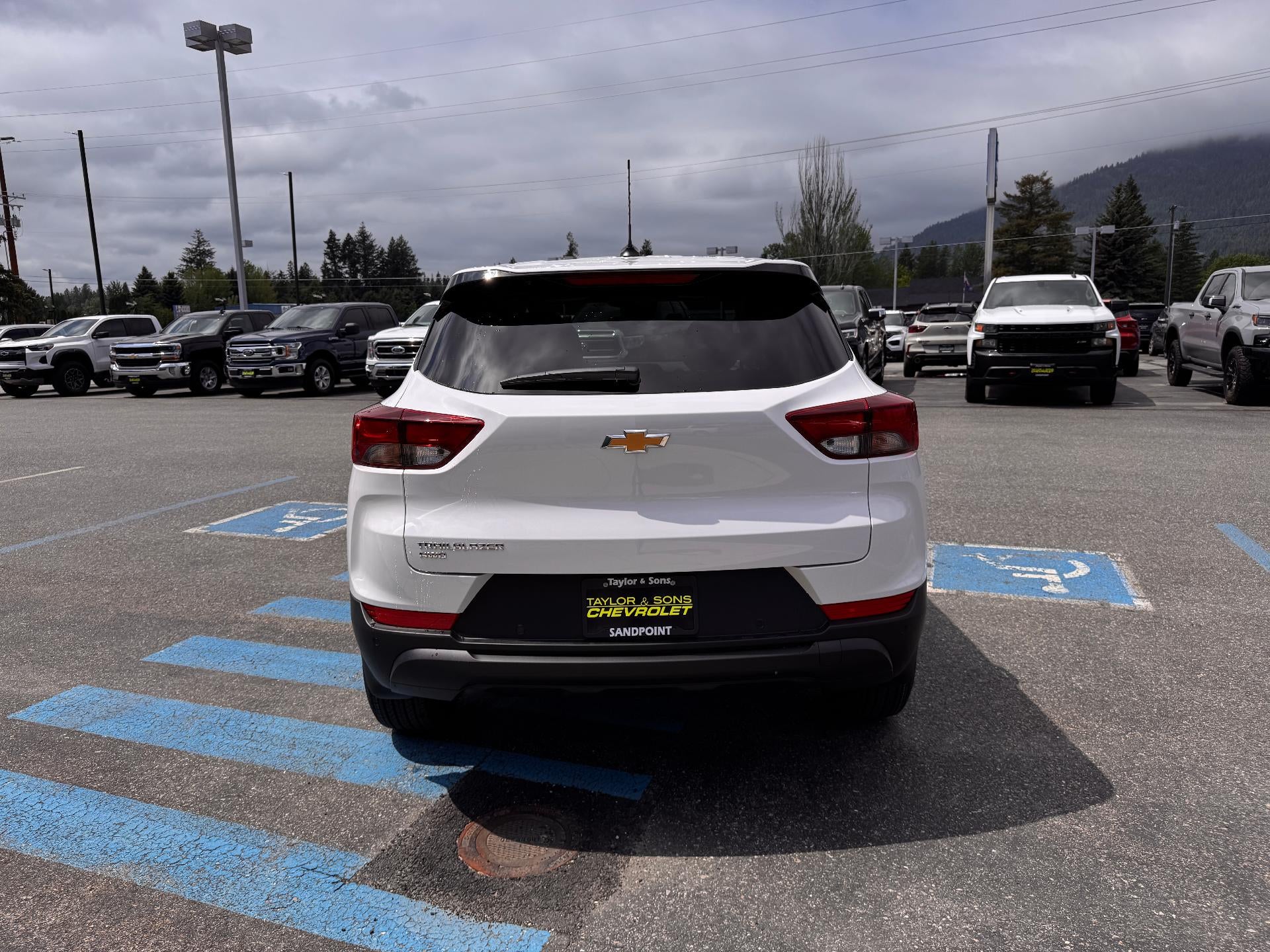 2026 Chevrolet Trailblazer LS / AWD / 1.3 TURBO / SAFETY PCKG / REAR CAM / BLUETOOTH