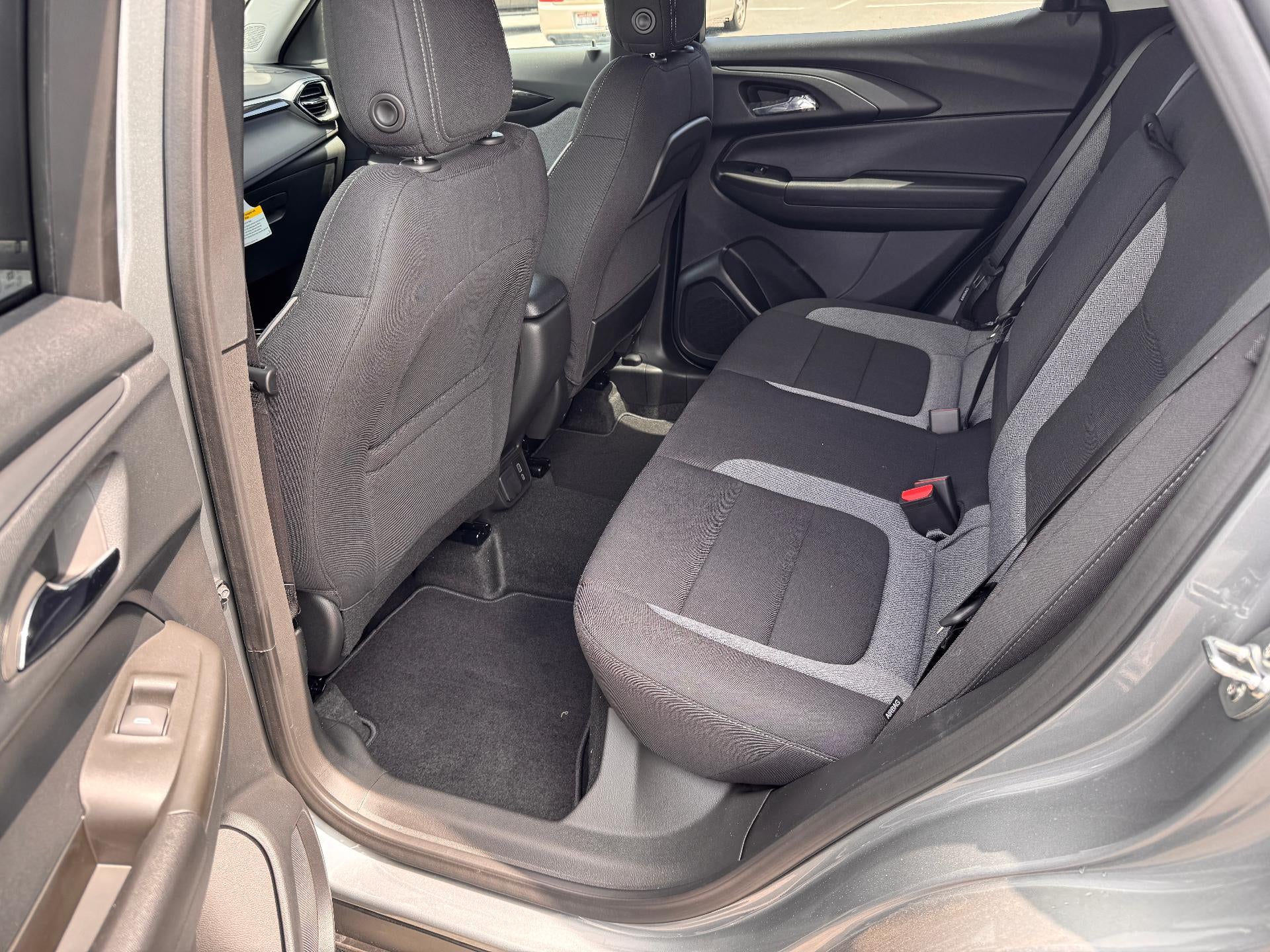 2026 Chevrolet Trailblazer LT / ALL WHEEL DRIVE / HEATED SEATS / MIDNIGHT PCKG / SAFETY PCKG