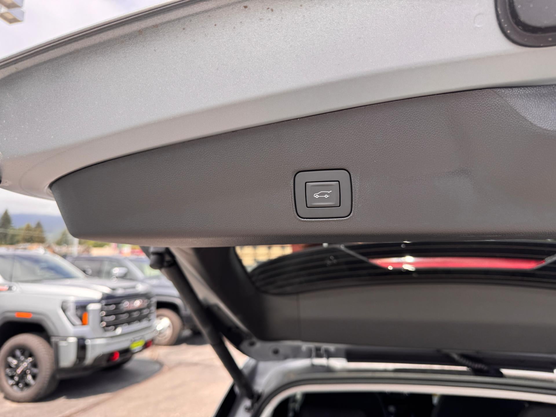 2026 Chevrolet Trailblazer LT / ALL WHEEL DRIVE / HEATED SEATS / MIDNIGHT PCKG / SAFETY PCKG