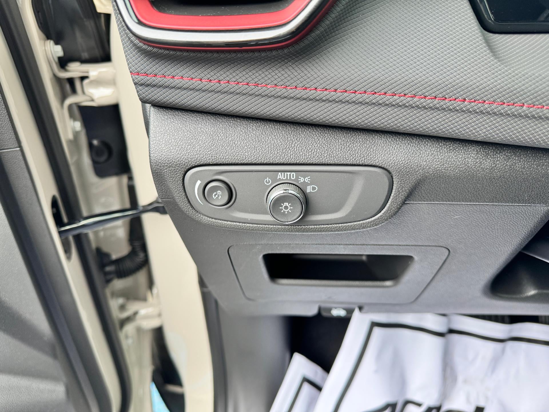 2026 Chevrolet Trailblazer RS / AWD / ADAPTIVE CRUISE / POWER GATE / SAFETY PCKG