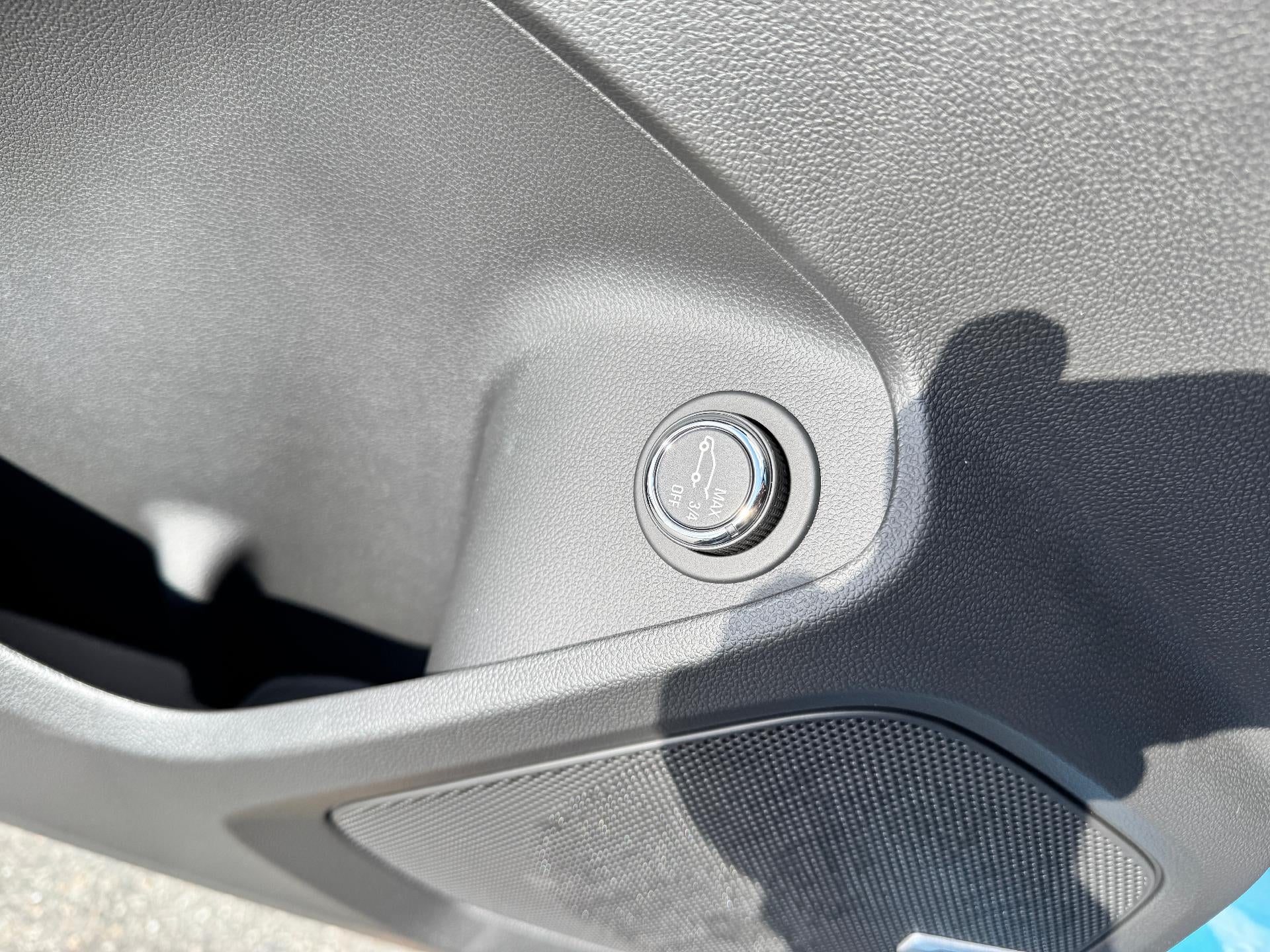 2026 Chevrolet Trailblazer RS / AWD / ADAPTIVE CRUISE / POWER GATE / SAFETY PCKG