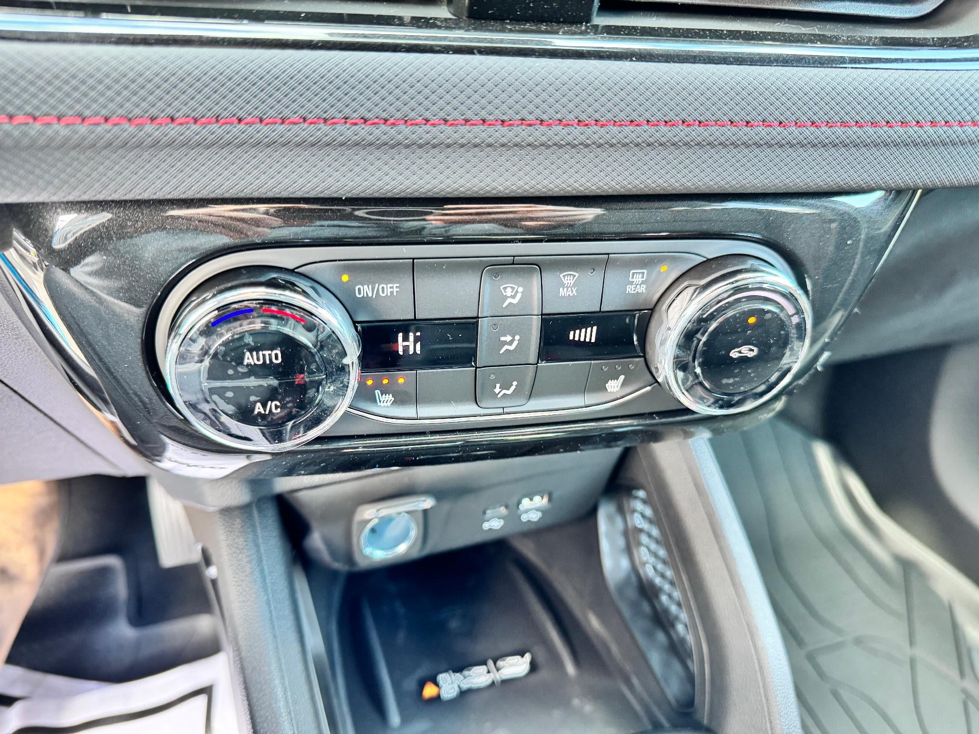 2026 Chevrolet Trailblazer RS / AWD / ADAPTIVE CRUISE / POWER GATE / SAFETY PCKG