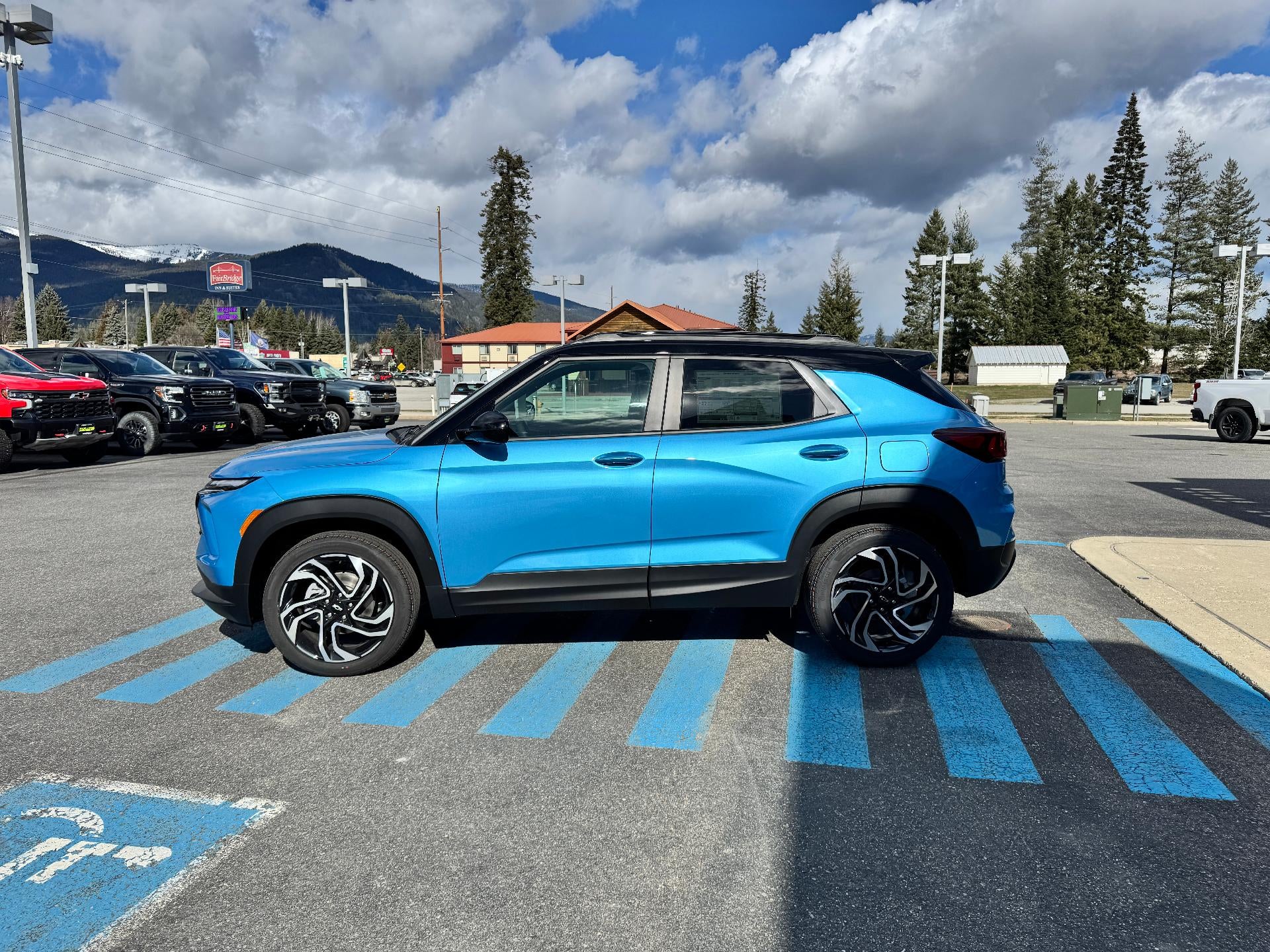 2026 Chevrolet Trailblazer RS / AWD / ADAPTIVE CRUISE / POWER GATE / SAFETY PCKG