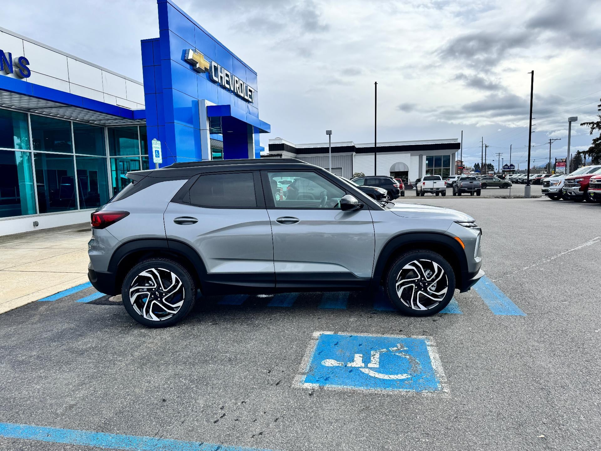 2026 Chevrolet Trailblazer RS / AWD / SUNROOF / ADAPTIVE CRUISE / POWER GATE / SAFETY PCKG