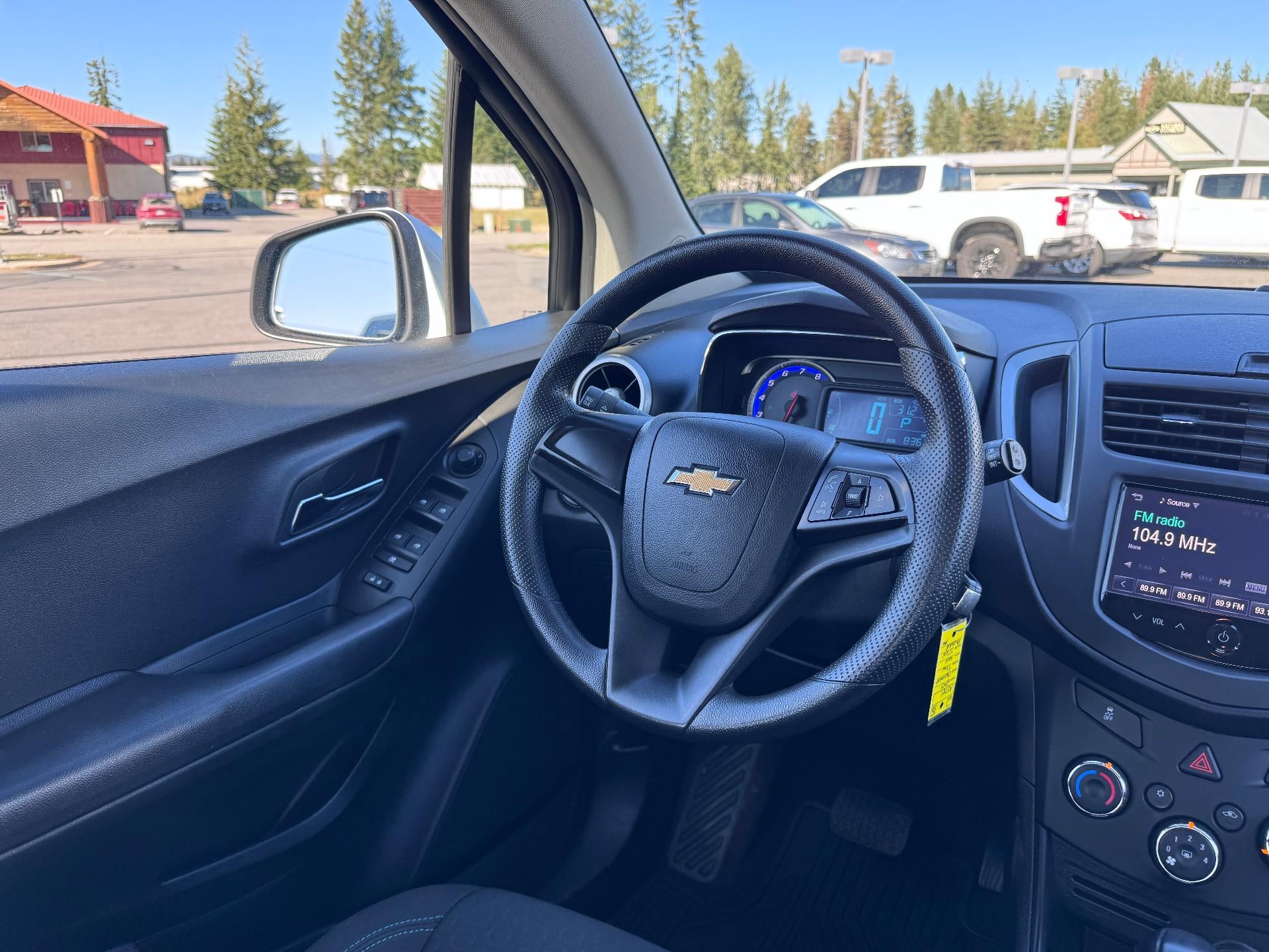 2015 Chevrolet Trax LS / ALL WHEEL DRIVE / 1.4 TURBO / BLUETOOTH / REAR CAM / 1 OWNER