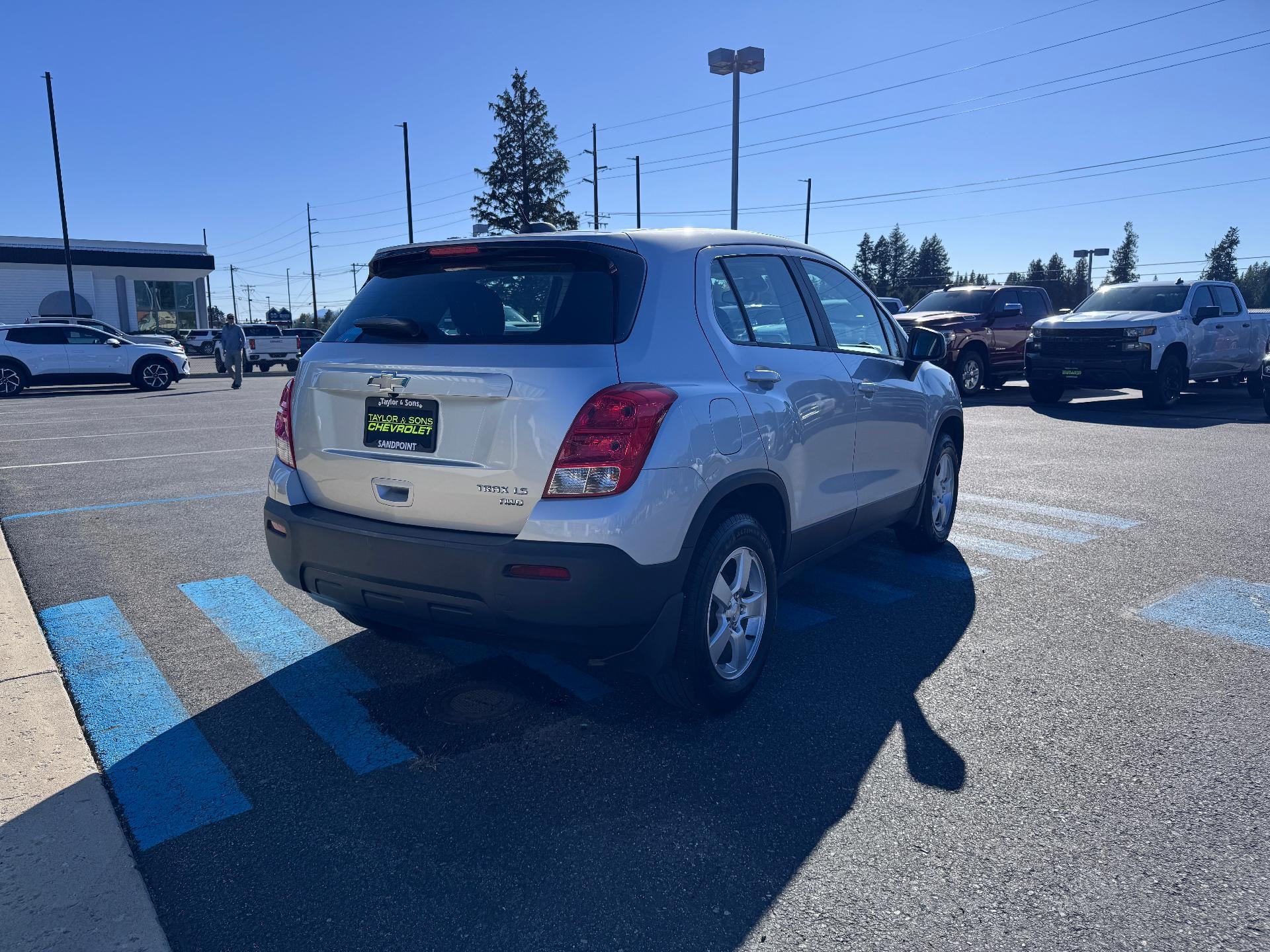 2015 Chevrolet Trax LS / ALL WHEEL DRIVE / 1.4 TURBO / BLUETOOTH / REAR CAM / 1 OWNER