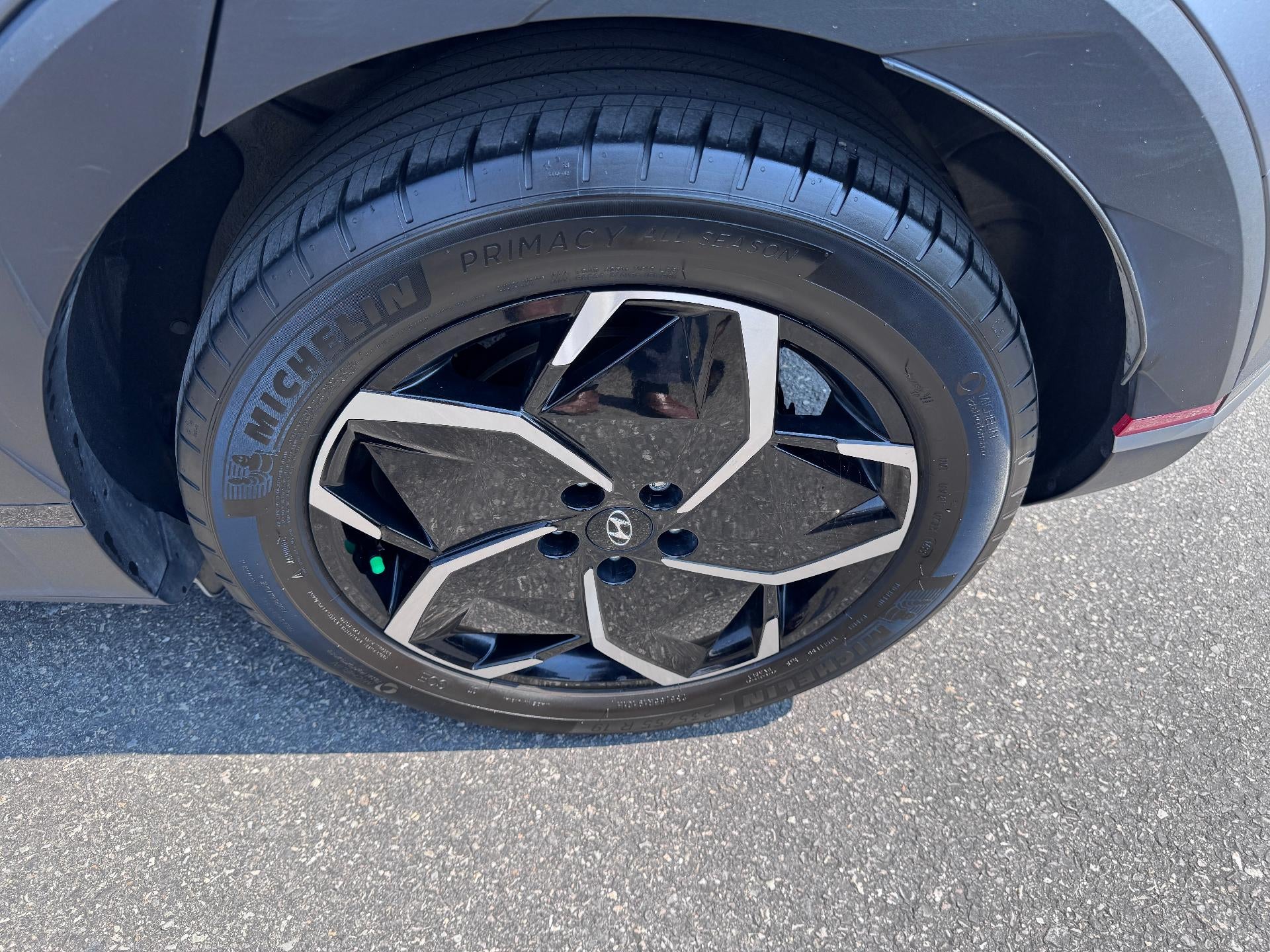 2023 Hyundai IONIQ 5 SEL / ALL WHEEL DRIVE / 266 MILE RANGE / ADAPTIVE CRUISE / 35K MILES