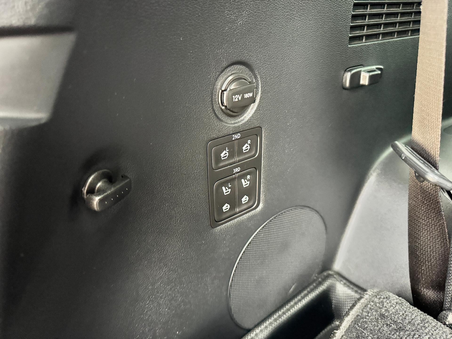 2025 Hyundai Palisade LIMITED / AWD / 3.8 LITER V6 / SURROUND VISION / SUNROOF / 1 OWNER / WARRANTY