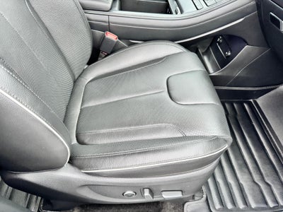 2025 Hyundai Palisade LIMITED / AWD / 3.8 LITER V6 / SURROUND VISION / SUNROOF / 1 OWNER / WARRANTY