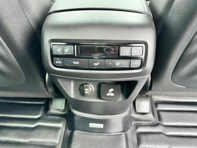 2025 Hyundai Palisade LIMITED / AWD / 3.8 LITER V6 / SURROUND VISION / SUNROOF / 1 OWNER / WARRANTY